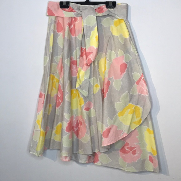 Vintage Dresses & Skirts - Vintage made in UK pastel floral wrapped skirt